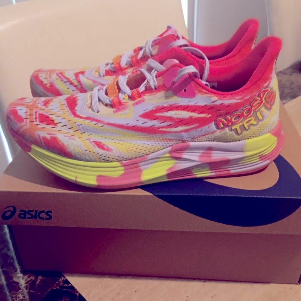 Asics Noosa Tri Athletic Shoes